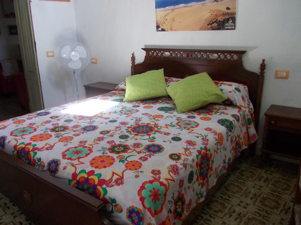 Sardinia Eco Vegan House Bed & Breakfast Zeddiani Bagian luar foto